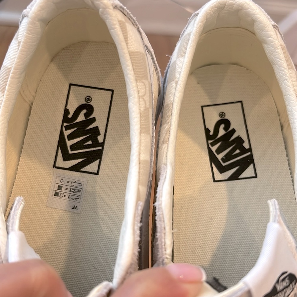 Vans Cream and White Checkered Sneakers - Picture 5 of 6